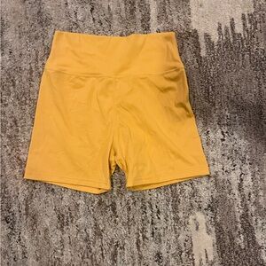 DAILY DRILLS Yellow Biker Shorts